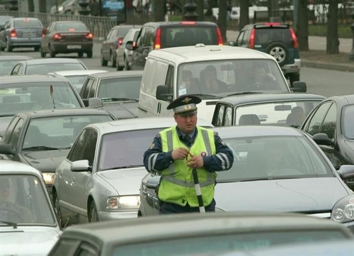 Верховный Суд раскрыл особенности вождения автомобиля после лишения водительских прав.